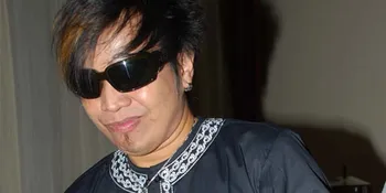 Sejarah Indonesia, Ian Kasela Kebingungan