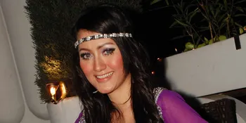 Kaftan Dress Hiasi Ulang Tahun Nana Khairina