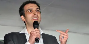 'DI BAWAH LINDUNGAN KA'BAH' Yakin Sukses