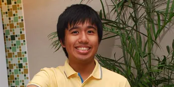 Joshua Kesulitan Jadi Pujangga