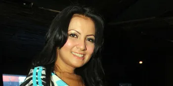 Five Vi: Pacaran Long Distance Lebih Asyik