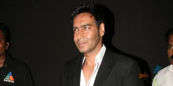 Ajay Devgan Siap Tantang Aamir Khan!