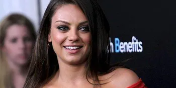 OMG, Mila Kunis Tak Bisa Menulis?
