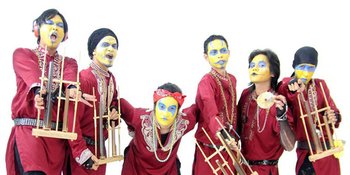 Image Baru, Kuburan Band Tetap Rahasiakan Muka