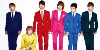 Teen Top Tampil di SUNDOWN FESTIVAL Singapura