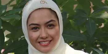 Revalina Berjilbab Dalam Film
