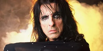 Alice Cooper Minta Binatang di Konsernya