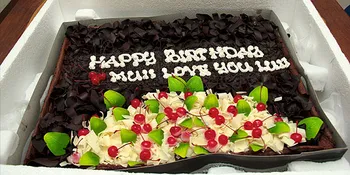 Kue Tart Spesial Dari Luna Untuk Ariel