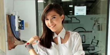 Olivia Jensen, Saya Suka Cowok Dewasa