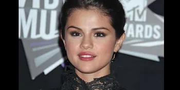 Selena Gomez Pengen Kerja Bareng Leo DiCaprio