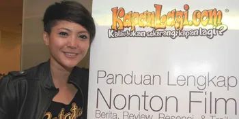 Poppy Sovia Main Rockshow Musikal Bareng Slank