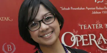 Cindy AFI Jadi Penyanyi di Pentas Teater