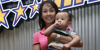 Melanie Putria: Jaga Anak Capek Tapi Happy