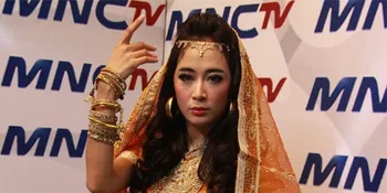 Kostum Panggung Uut Permatasari, Pertahanan Budaya