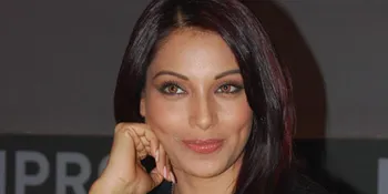Bipasha Basu Tepis Kabar Pernikahan!
