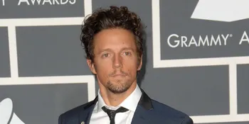 Jason Mraz Minta Pantai Pribadi Untuk Surfing