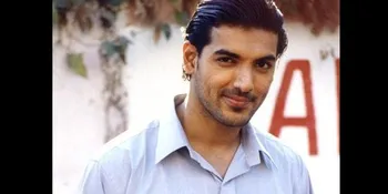 John Abraham Jarang Berkaca!