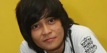 Ahmad Dhani, Tipe Cowok Mitha The Virgin