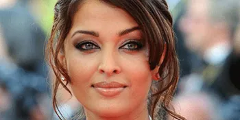 11-11-11, Aishwarya Rai Melahirkan?