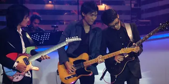 Dewa Budjana, Eross dan Tohpati, Satu Nada Untuk Gigi
