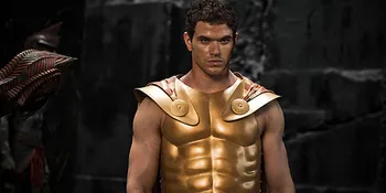 Jadi Dewa, Kellan Lutz Makan 16 Telur Sehari