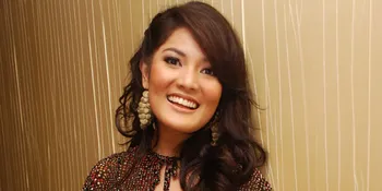 Nindy Pilih Foto Pre Wedding di Pabrik Calon Suami