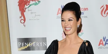 Catherine Zeta Jones Gabung Tim 'BROKEN CITY'