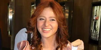 Dewi Perssik Terima Bonus Berlian Senilai Rp1 Miliar