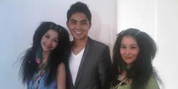 Yangseku Gaet Penyanyi Singapura