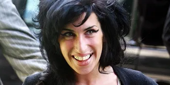 Penyebab Kematian Amy Winehouse Terungkap!