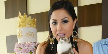 Pernikahan Ideal Emma Waroka