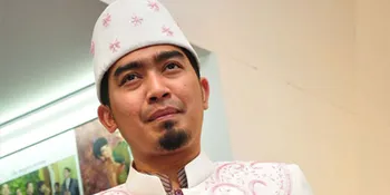 Ustad Solmed Dipingit Sejak Lamaran