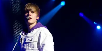 Tak Cuma Justin Bieber Yang Rilis Album Natal