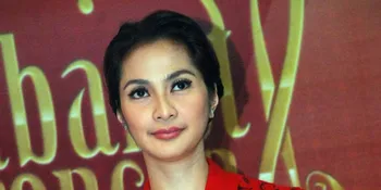 Kabaret Keroncong Dipenuhi Selebritas