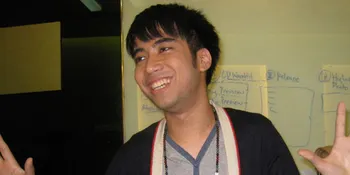 Vidi Aldiano Bolos Kuliah Demi Pernikahan Ibas - Aliya