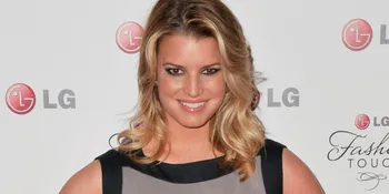 Jessica Simpson Ngidam Buah Campur Garam!