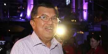 JK Persilahkan Ajukan Class Action SMS Komodo