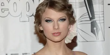 Taylor Swift Raih Penghargaan Tertinggi CMA