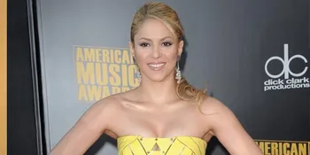 Shakira Mendapatkan Gelar Latin Grammy Person of The Year