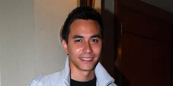 Darius Sinathrya: Orang Tua Juga Pahlawan