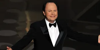 Billy Crystal Gantikan Eddie Murphy di Oscar 2012!