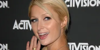 Paris Hilton Nikmati Perawatan Tubuh di Bali