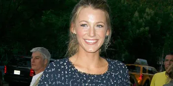 Wah! Blake Lively Mendadak Gila Anjing!