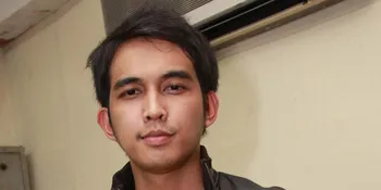 Naga Lyla Grogi di Depan Kamera