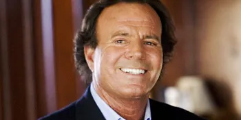 Julio Iglesias Konser di Indonesia Akhir 2011!