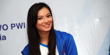 Asmirandah 'Terpaksa' Suka Bola