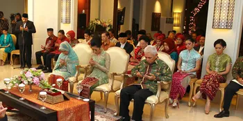 Ibas - Aliya Pertontonkan Foto Pre Wed