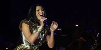 Anggun - Armand Maulana Nostalgia di Panggung