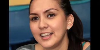 Donna Agnesia Komentari Jambul Syahrini