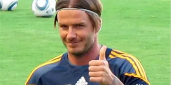 David Beckham Hobi Beli Bando